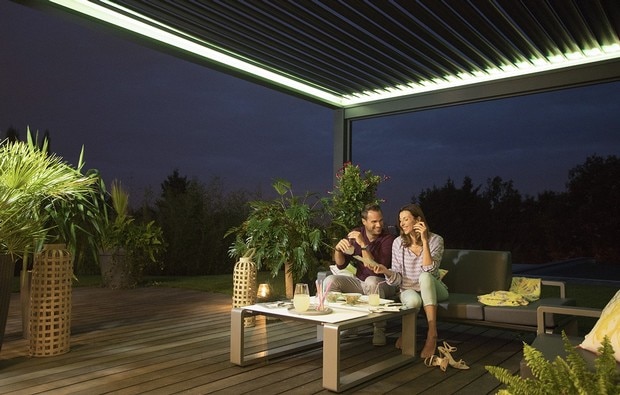 Somfy - patio pergola lights people