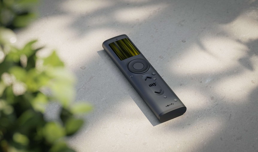 Ysia® Series Remote Control for Solar Shading | Somfy